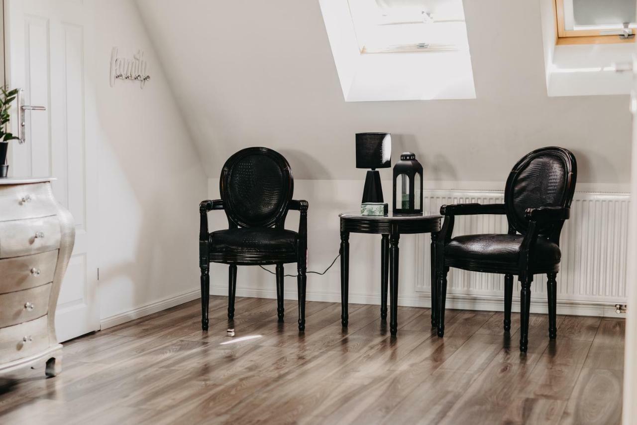 Apartament Rynek Pniewy Pniewy  Buitenkant foto