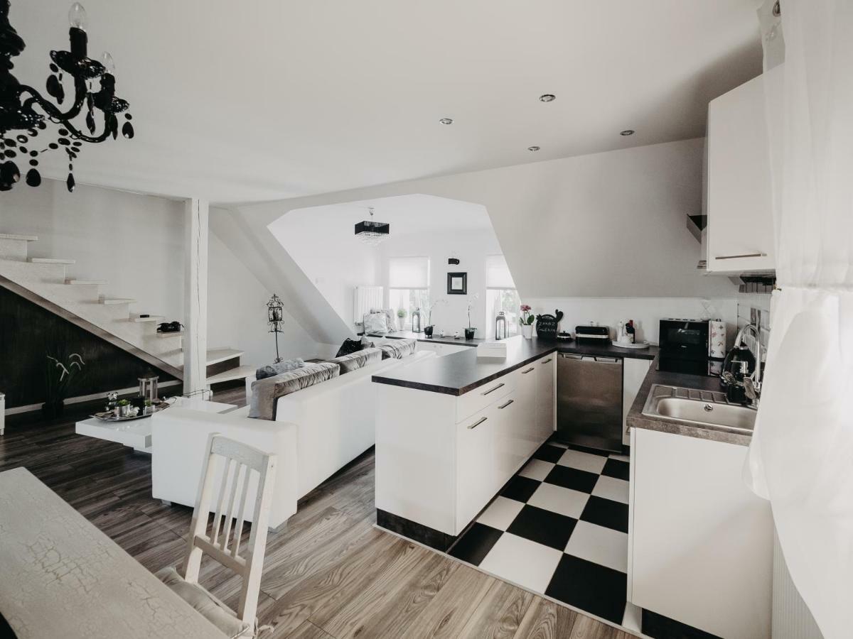 Apartament Rynek Pniewy Pniewy  Buitenkant foto