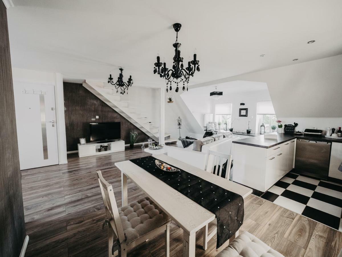 Apartament Rynek Pniewy Pniewy  Buitenkant foto