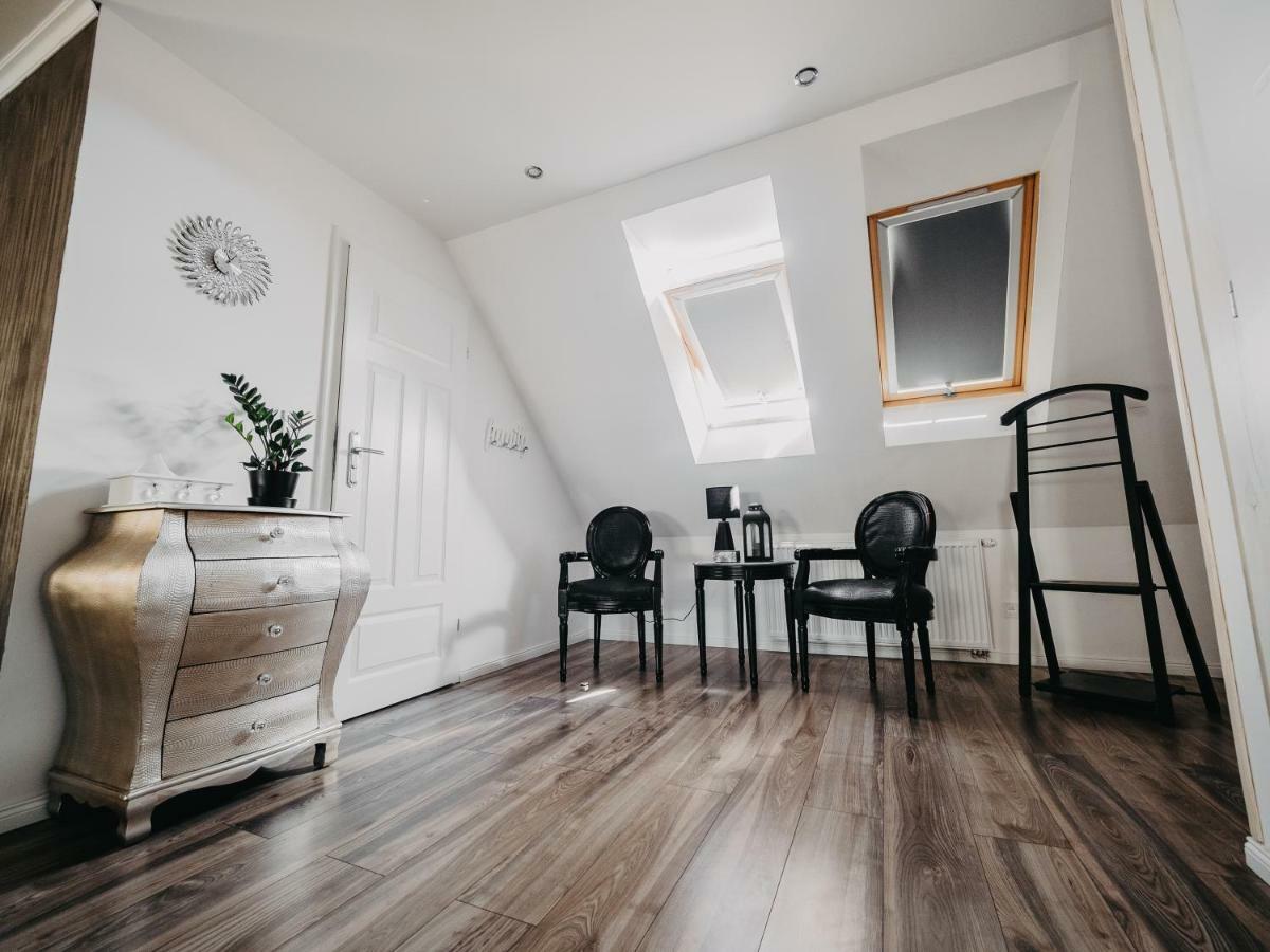 Apartament Rynek Pniewy Pniewy  Buitenkant foto